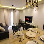 The Clay Studio - 2Br Artistic Yet Modern Loft Located Strategically Near Shopping Centre And Market