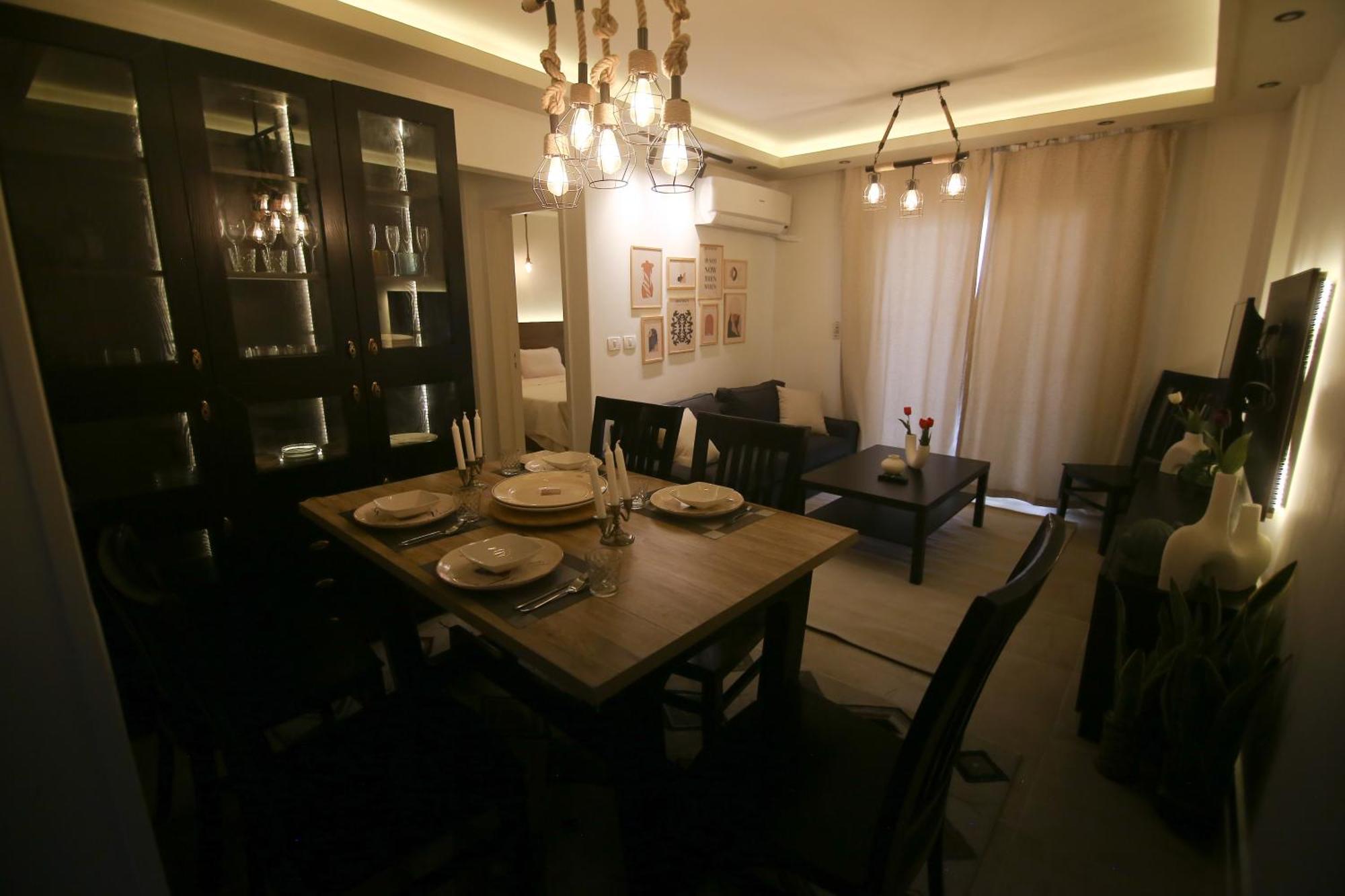 The Clay - 2br Artistic Yet Modern Loft Located Strategically Near Shopping Centre And Market * Il Cairo